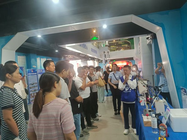 科技辅导员培训班3.jpg